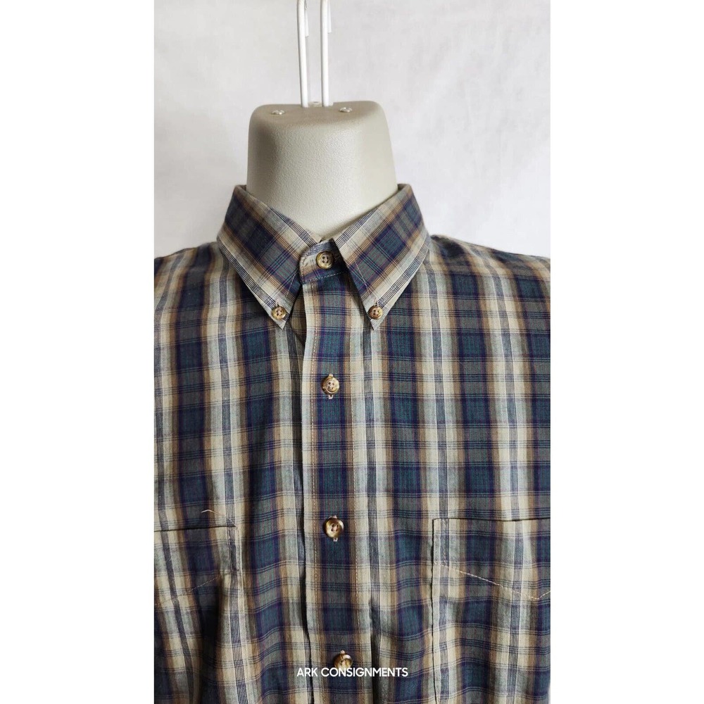 VAN HEUSEN WRINKLE FREE MEN'S BUTTON UP LONG SLEEVED SHIRT SIZE XL